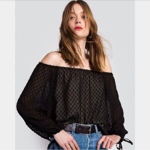 ⭐️40% Off⭐️ Wildfox Marietta Miami Dot Off the Shoulder Blouse